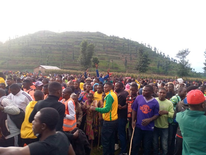 Abaturage bitabiriye umupira kuko batari baherutse ibikorwa bibahuza ngo bishime