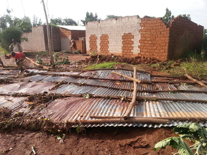 Hari abadafite ubushobozi bwo kwisanira amazu.