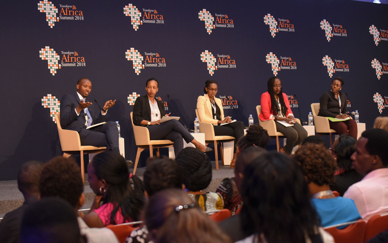 Dr Nsanzimana yanavuze ko hari n'ubushakashatsi bukorwa bugamije kuvumbura imiti y'igihe kirekire yahabwa ufite ubwandu bwa SIDA