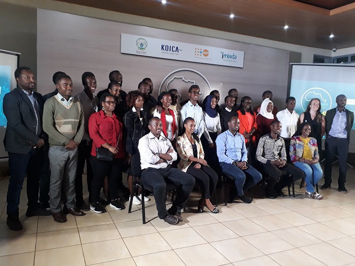 Urubyiruko rufite imishinga 10 yatoranyijwe na Imbuto Foundation