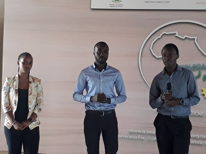 Urubyiruko rwakoze ikoranabuhanga rifasha abakobwa basambanijwe kuvuga ibibazo bagize hakiri kare