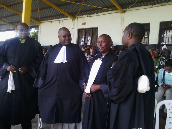Abarimo kuburanisha urubanza.