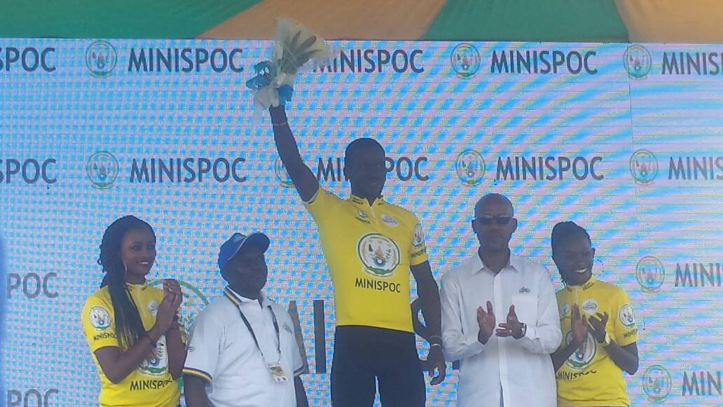 Areruya Joseph yagumanye Maillot Jaune