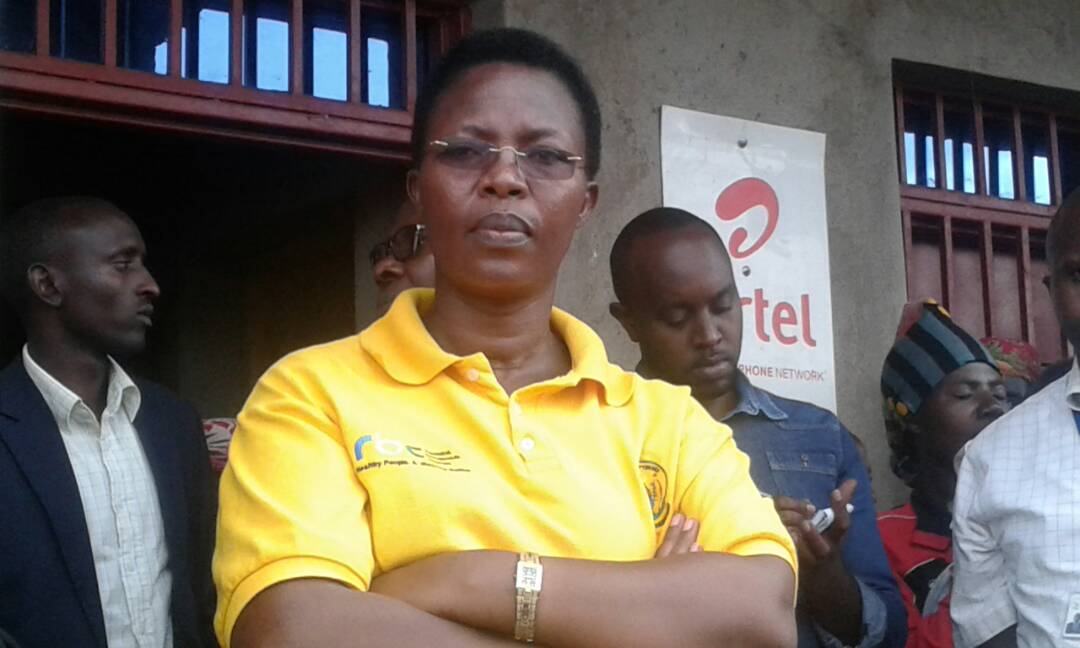 Uwamariya Marie Claire avuga ko batangiye gushyira mu bikorwa Gahunda ya Minisante nk'uko yabitangaje