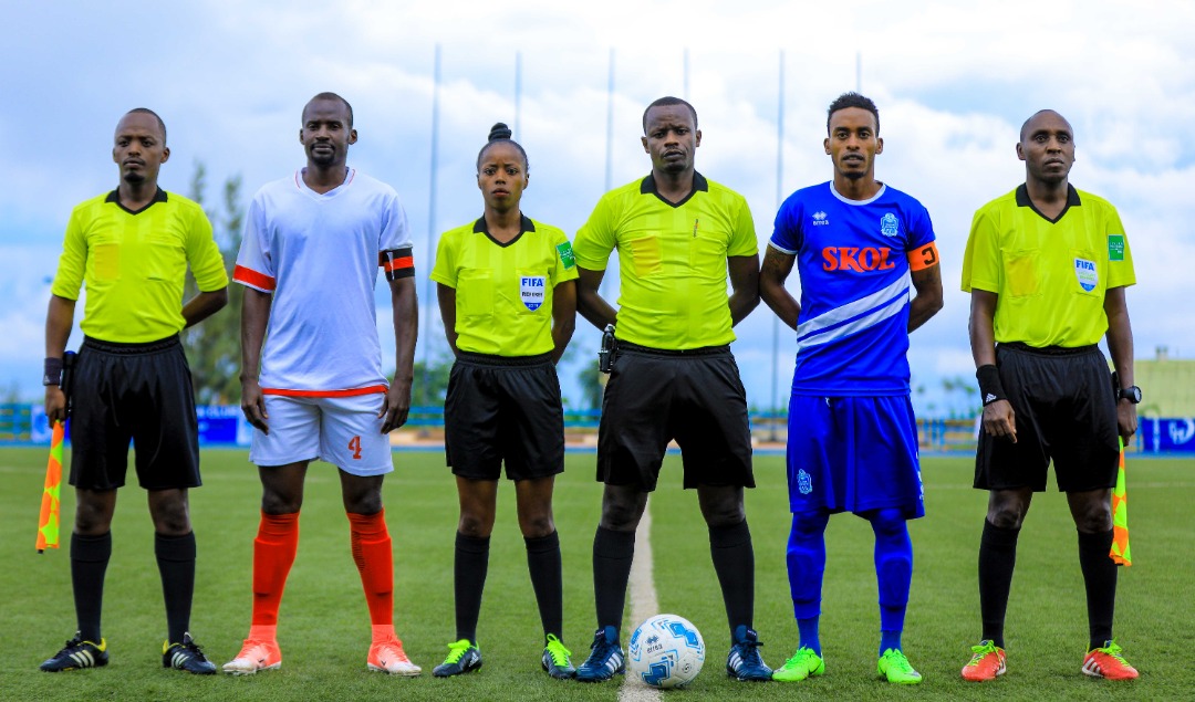 Imikino ya mbere ya shampiyona bayakiriraga kuri stade Huye