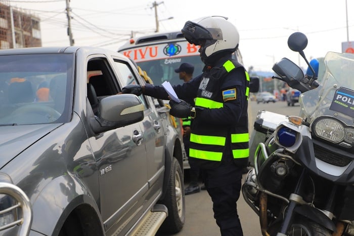 Polisi igenzura ibinyabiziga mu mujyi wa Gisenyi