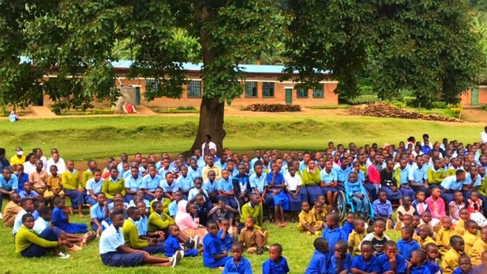 Ubuyobozi buhamagarira abana bataye ishuri kurigarukamo