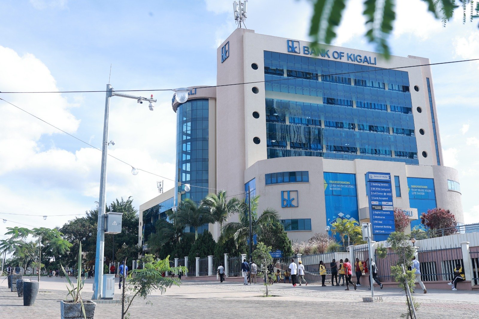  Banki ya Kigali yongeye guhabwa igihembo cy'indashyikirwa mu Rwanda