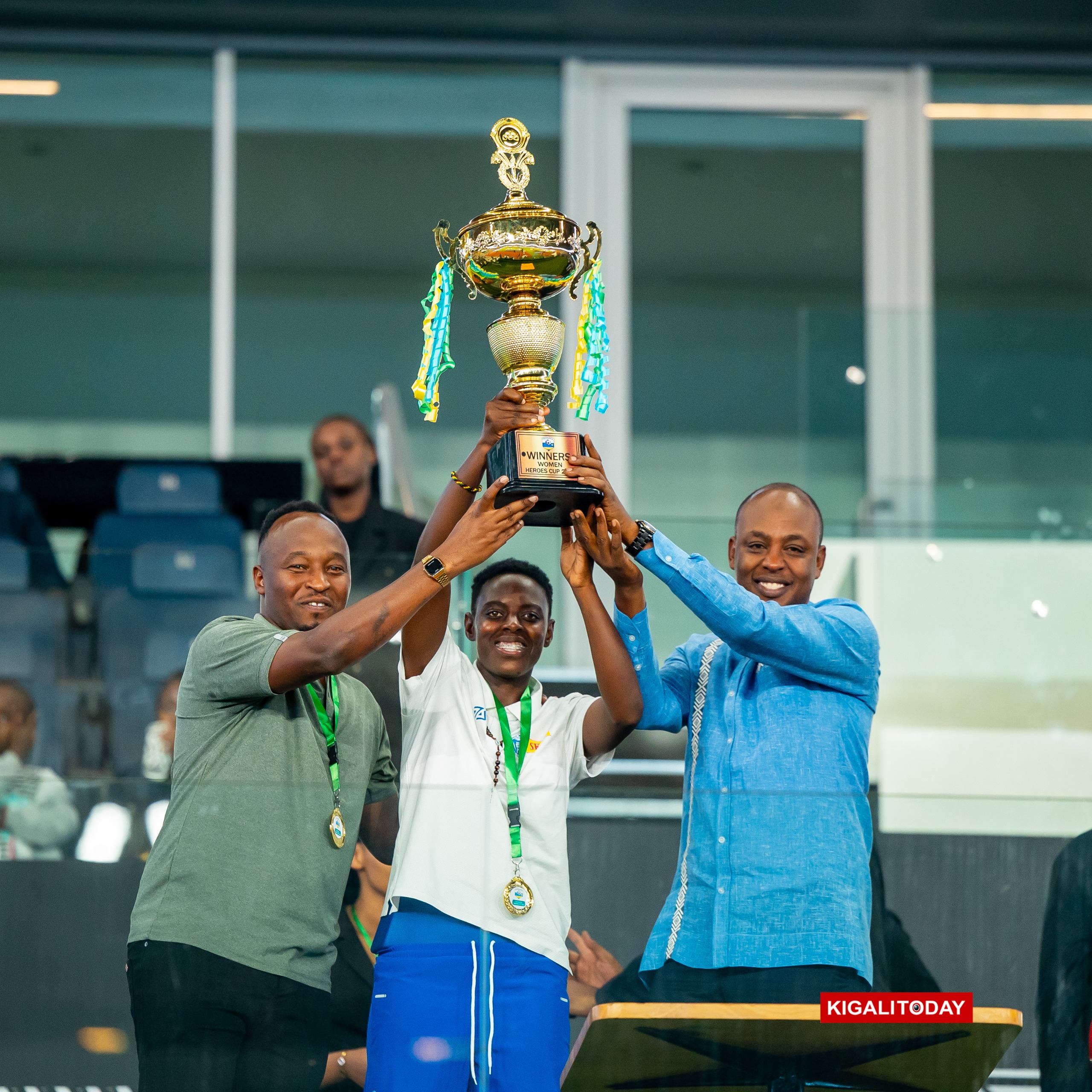 Rayon Sports yegukanye igikombe mu bagore
