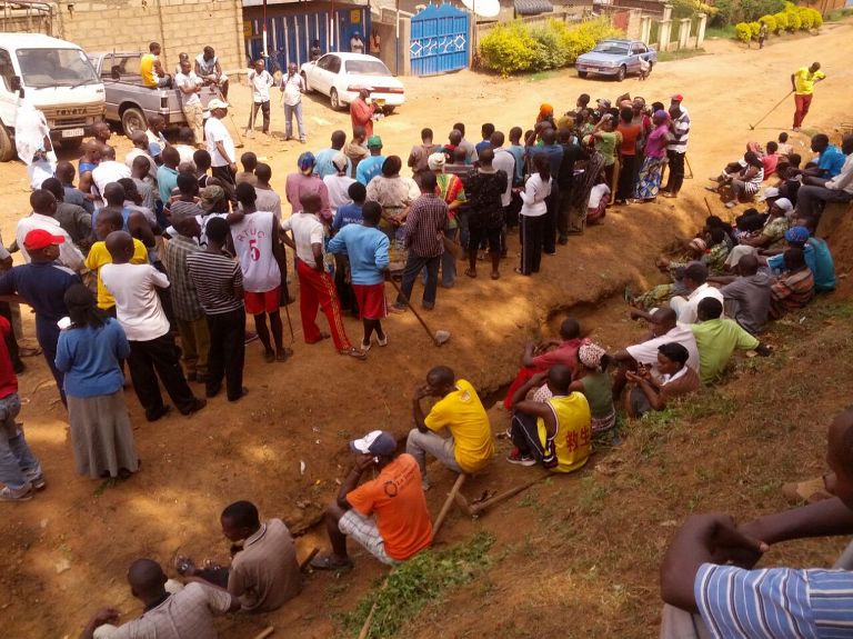 Nyuma y'umuganda Abanyagikondo bagiranye inama n'ubuyobozi bw'ibanze.