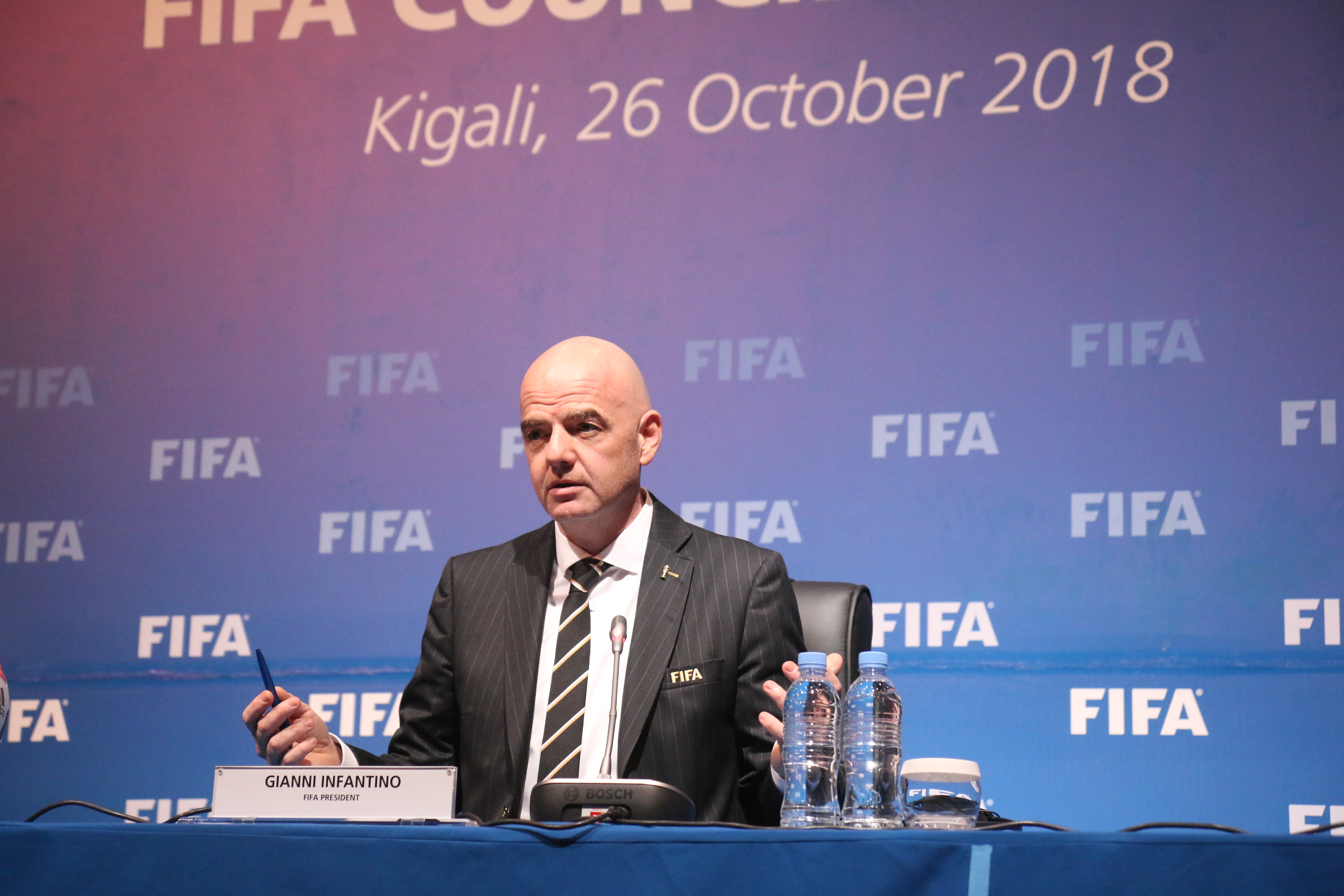 Perezida wa FIFA Gianni Infantino mu kiganiro n'itangazamakuru i Kigali