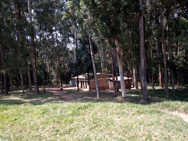 Aka kazu gatuyemo abashinzwe umutekano wa Kaminuza gaherereye mu ishyamba rya Arboretum