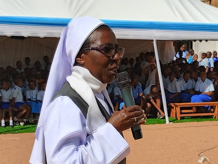 Umuyobozi w'ishuri Elena Guerra, Consolatie Mukarurangwa