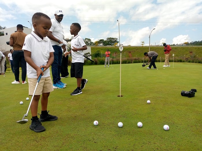 Abana baratozwa gukina Golf 