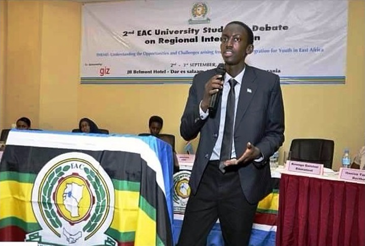 Kirenga wari uzwiho ubuhanga mu biganiro mpaka.