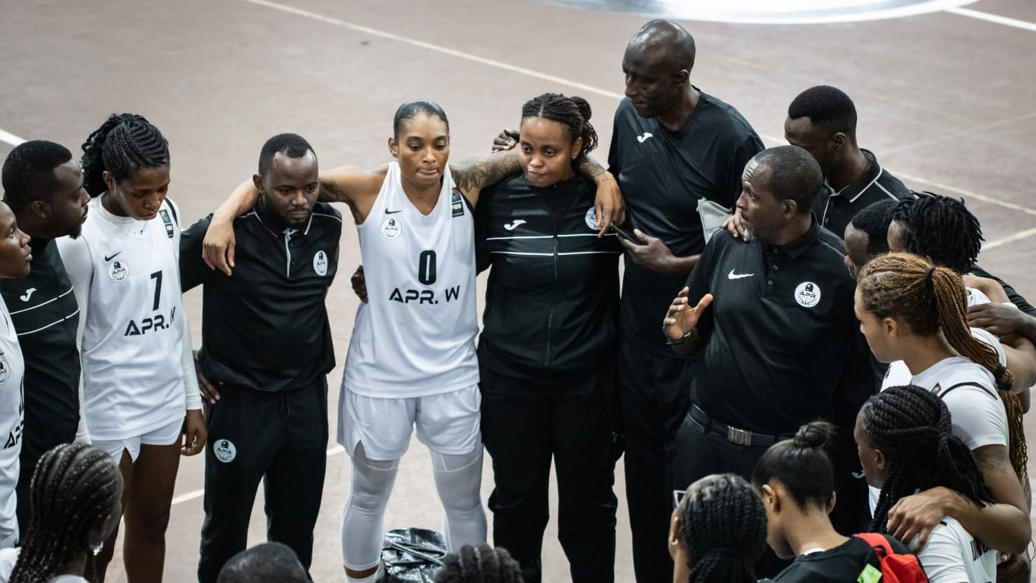 Ikipe ya APR WBBC irakurikizaho ikipe ya Magic Stomers yo muri uganda