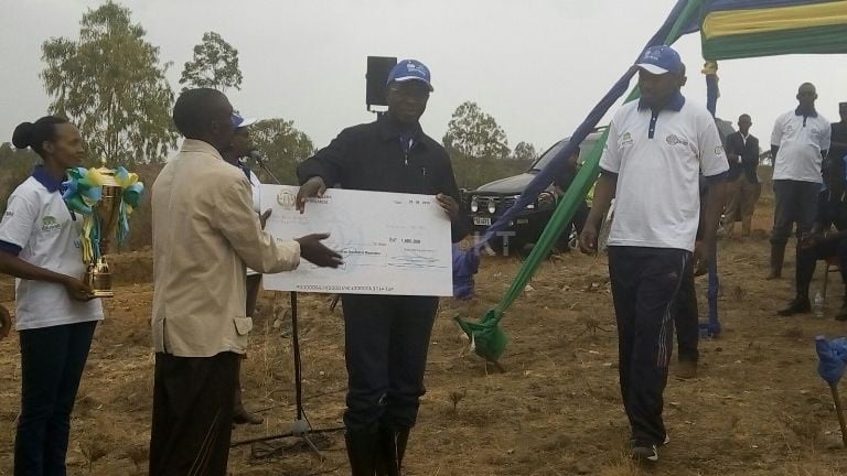 Iryo vuriro niryo ryahesheje umurenge wa Gahini igikombe cyo guhanga udushya mu baturage.