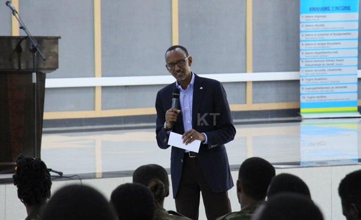 Perezida Kagame yanatangaje ko hagiye kongerwa imyitozo ya gisirikare mu itorero.