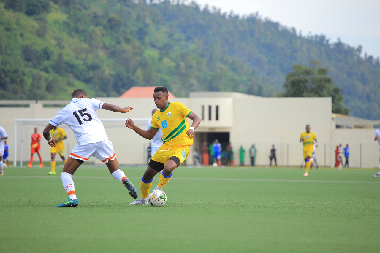 Nshuti Innocent ukinira Stade Tunisien agerageza gucenga Tshibuabua Tresor ukina muri FC Lupopo