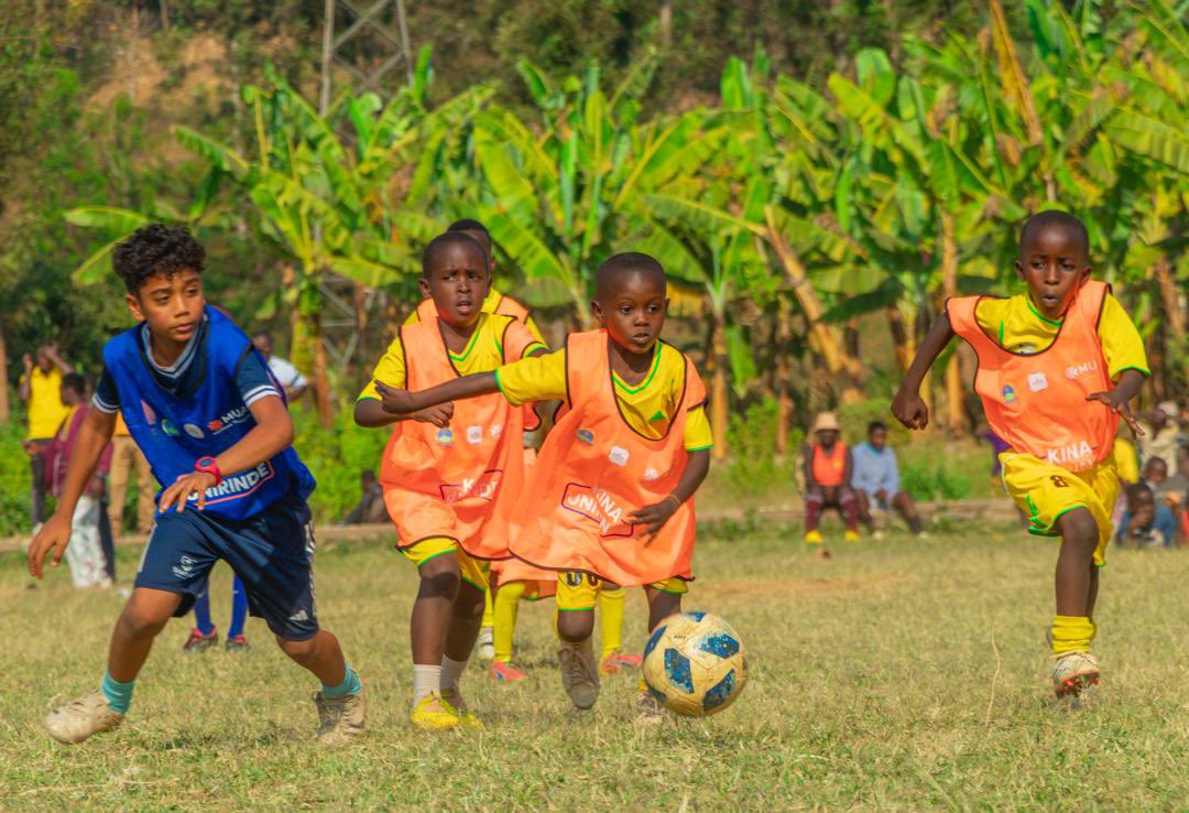 Abagera kuri 18 bitwaye neza, bamaze kuzamurwa muri “Umuri Foundation” ya Jimmy Mulisa.