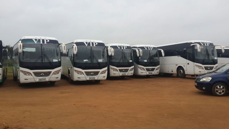 Izi modoka nizo zahagurukanye abanyamuryango bagera ku 1500 berekeze mu karere ka Nyagatare mu muganda usoza AEG/GAERG week.