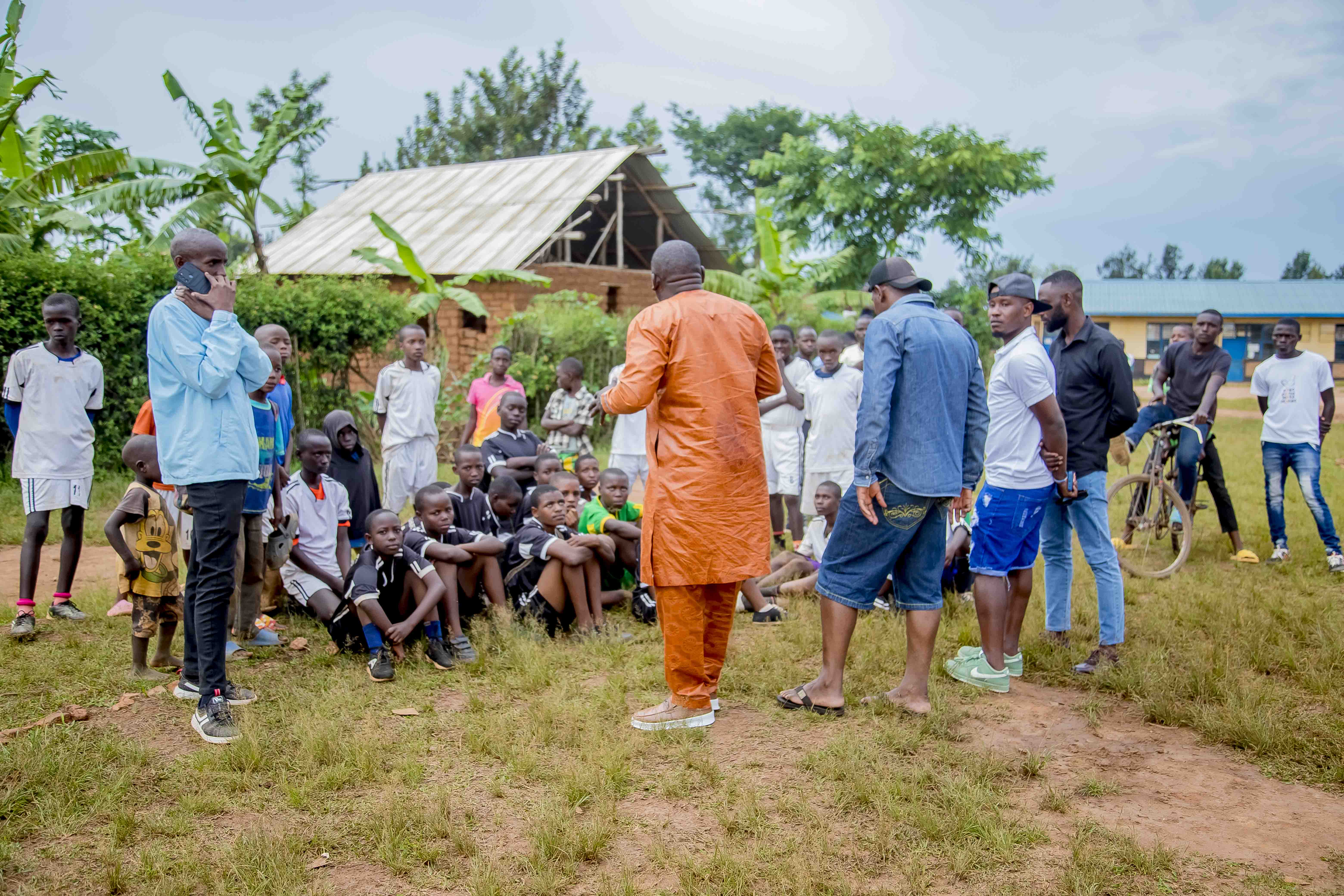 Umutoza mukuru wa APR HC Bagirishya Anaclet aganiriza abana