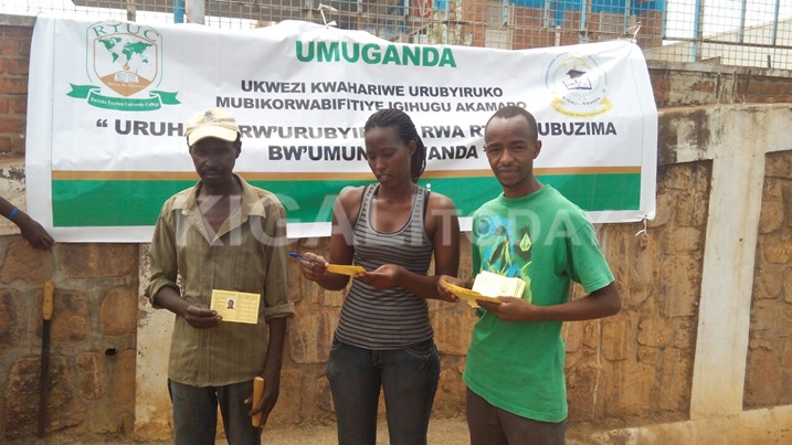 Iki gikorwa cyakozwe mu cyumweru cy'abanyeshuri cyo gufasha abaturage mu bikorwa bitandukanye.