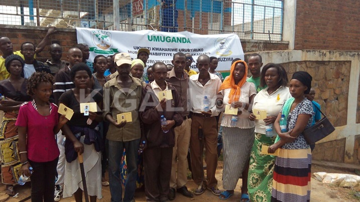 Abaturage bishimiye gufashwa kwivuza n