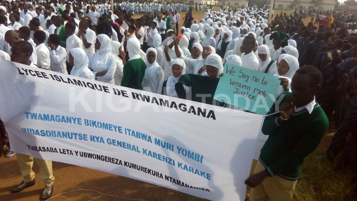Urubyiruko rwiga mu mashuri narwo ntirwatanzwe.