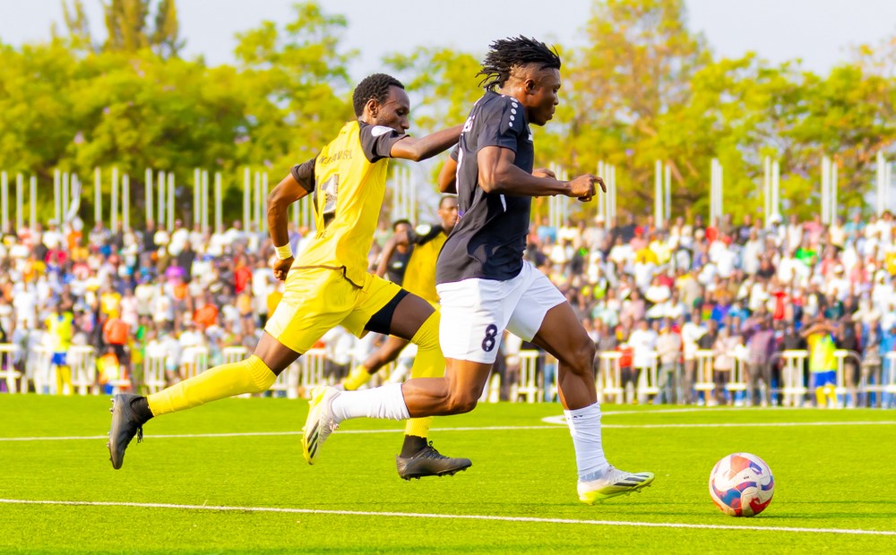 Amakipe yombi yateguye umukino wa gicuti mu kwitegura imikino afite imbere