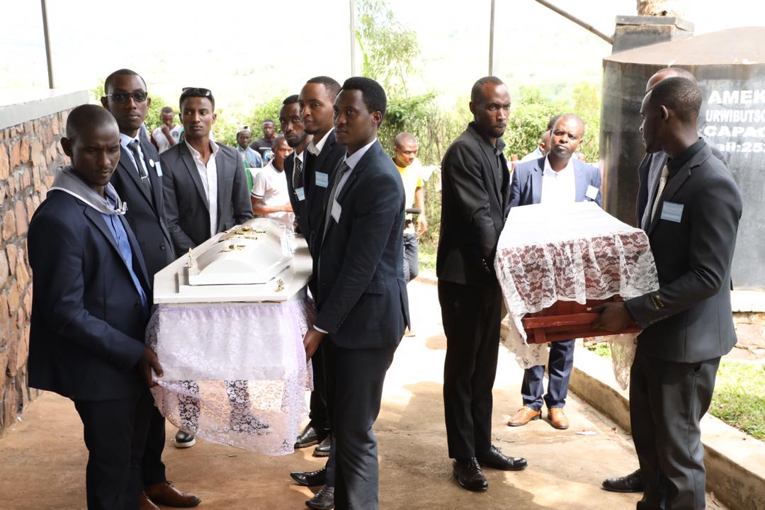 Imibiri 52 yashyinguwe mu rwibutso rwa Jenoside rwa Mwulire nyuma y'umuhango wo kwibuka