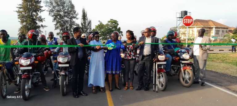 Batashye imihanda ya kaburimbo yujujwe mu mujyi i Huye