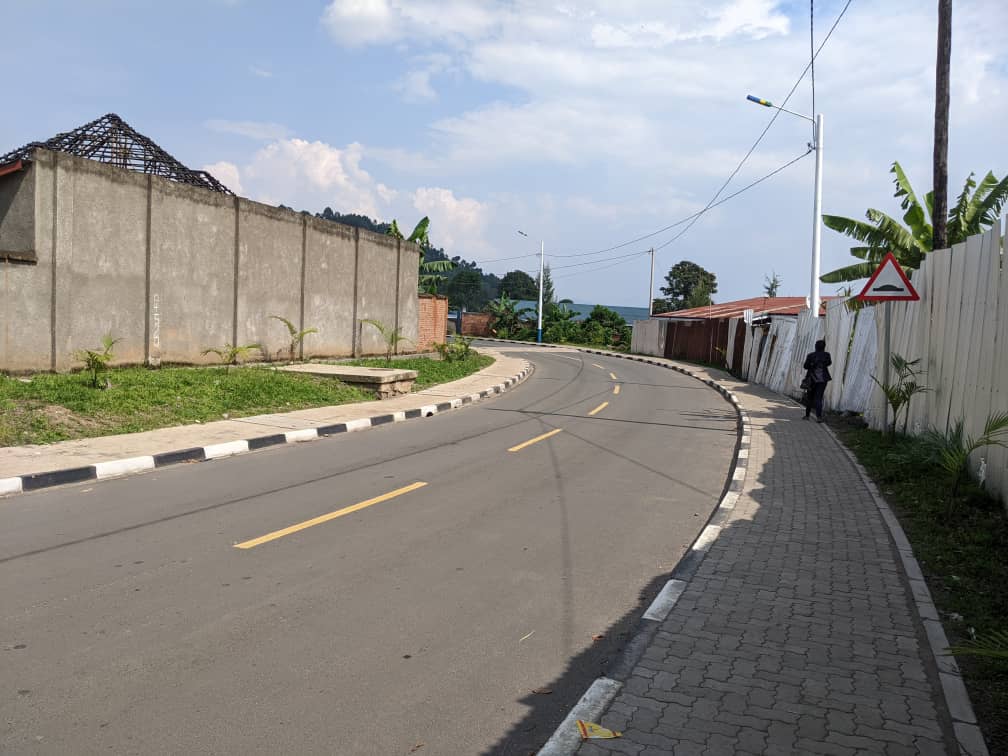 Imihanda ya kaburimbo ikomeje gukorwa mu Karere ka Musanze mu yishimirwa n'abaturage