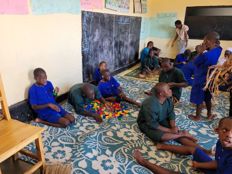 Bagira umwanya wo kwigishwa gukora imirimo binyuze mu bikinisho