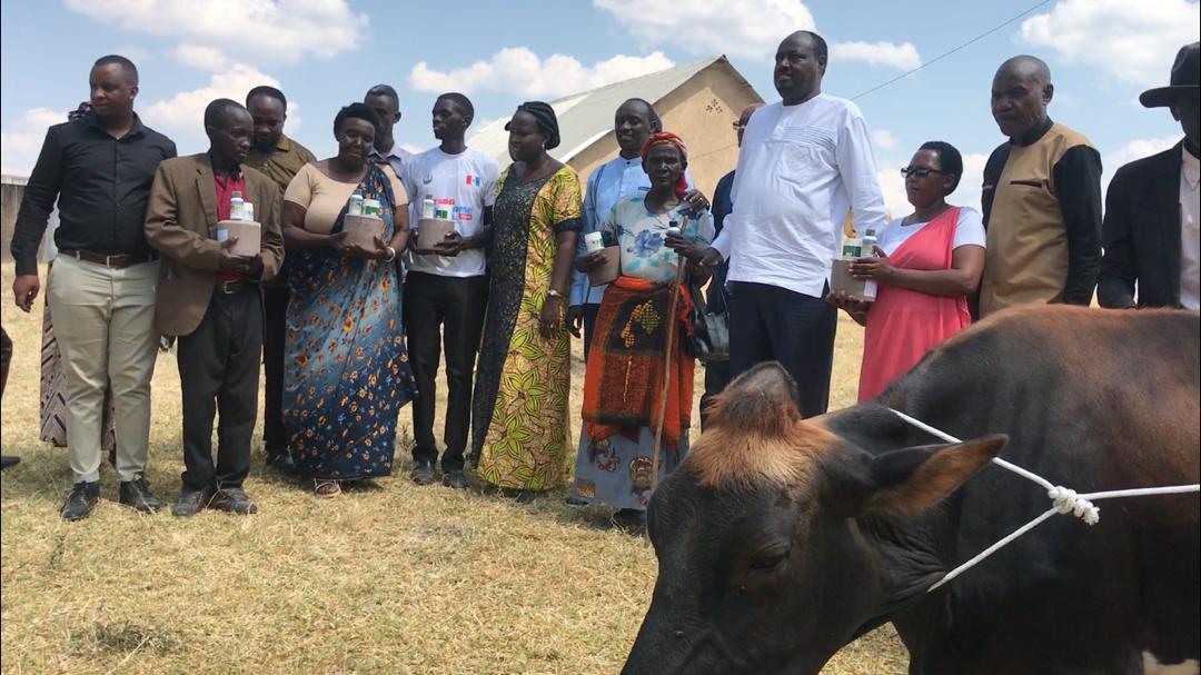 Imiryango itanu niyo yahawe inka