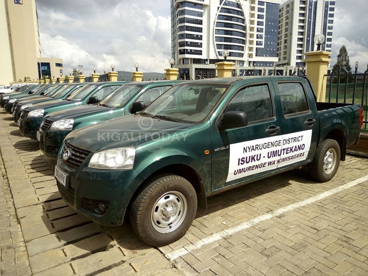 Abaturage ba Nyarugenge biguriye imodoka zo kubafasha mu isuku n