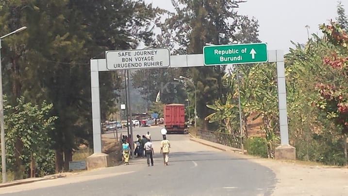 Imodoka zisiga abagenzi i Burundi bakambuka n