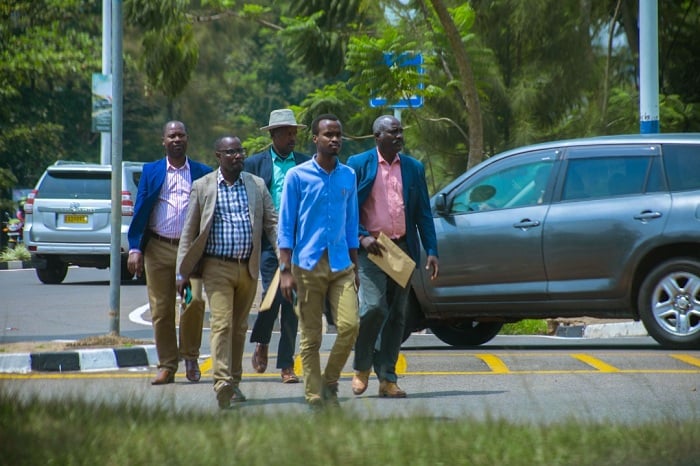 Bageze kuri Ambasade zinyuranye