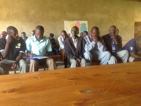 Abasaza bakuru bazifashishwa mu kumenya amateka nyayo y'ikibazo cy'impunzi z'Abanyekongo.