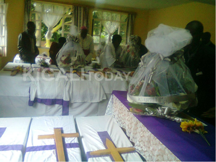 Muri Cathedrale ya Nyundo ahacumbikiwe imibiri y'abazize Jenoside yakorewe Abatutsi biciwe kuri iyo Cathederale.