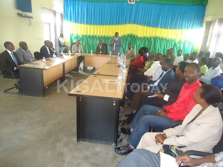 Inama Njyanama y'Akarere ka Ruhango irasaba uzatorerwa kuba senateri kuzakomeza kubumbatira ibyagezweho anabiteza imbere.