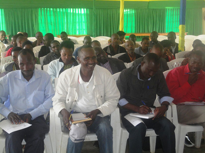Muri iyi nama yitabiriwe n'abayobozi b'imirenge n'abafatanyabikorwa banyuranye abadohotse basabwe kwikubita agashyi.