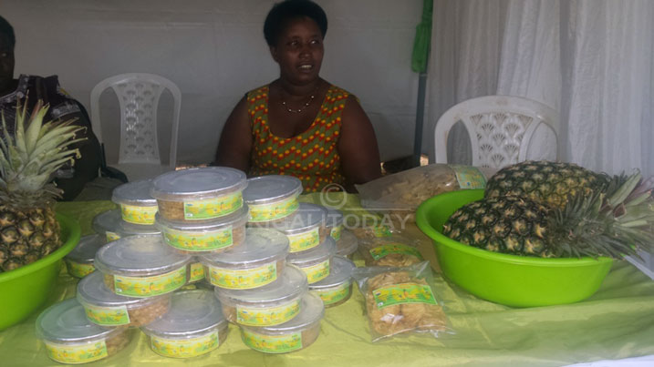 Uwamwezi agiye kujya agemura inanasi yumisha mu Busuwisi 