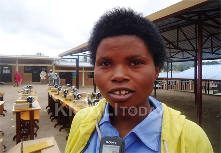 Ingabire Dorcas ngo kubona amavuta mu buhungiro byaramugoraga none mu Rwanda agiye kuba rwiyemezamirimo mu kudoda.