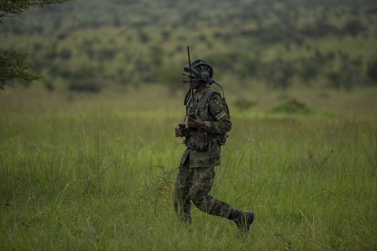Ingabo z'u Rwanda zihora ziteguye kurinda igihugu n'abagituye