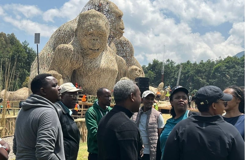 Abayobozi batandukanye bitabiriye uyu muganda