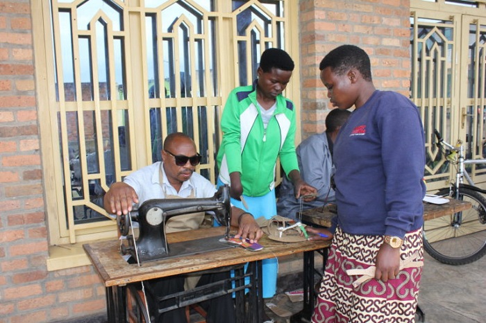 Bageze ku rwego rwiza mu gukora inkweto