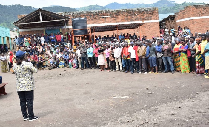 Guverineri Nyirarugero, yagaragaje ko iyi gahunda ije gutera ingabo mu bitugu Intara y