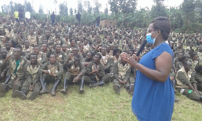Bashimiwe na Gitifu wa Kinoni, Nyirasafari Marie