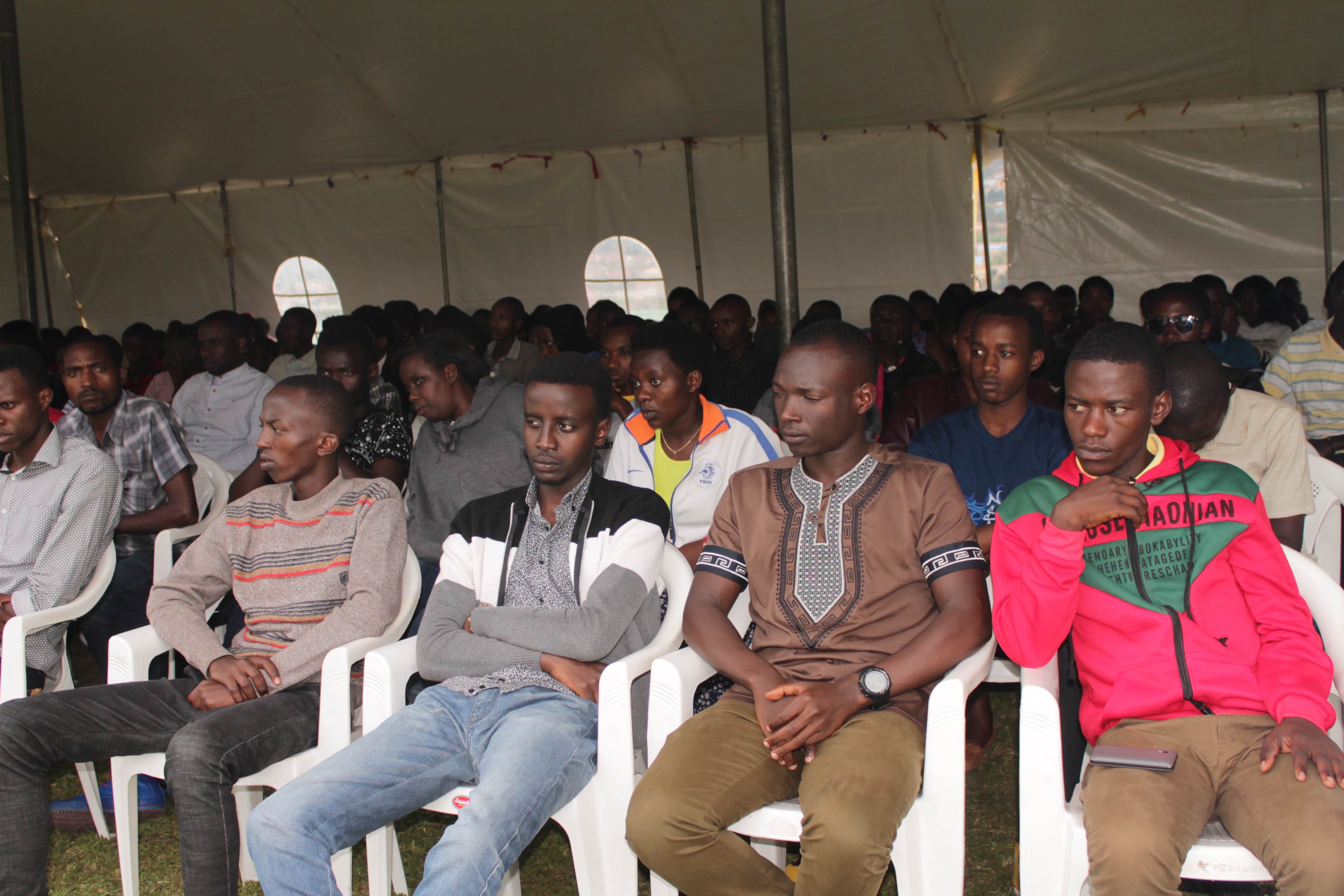 Intore z'Intagamburuzwa zatangiye amasomo muri IPRC Huye muri uyu mwaka w'amashuri ziyemeje gufatanya n'abo basanze, bakazamura iterambere rya Huye